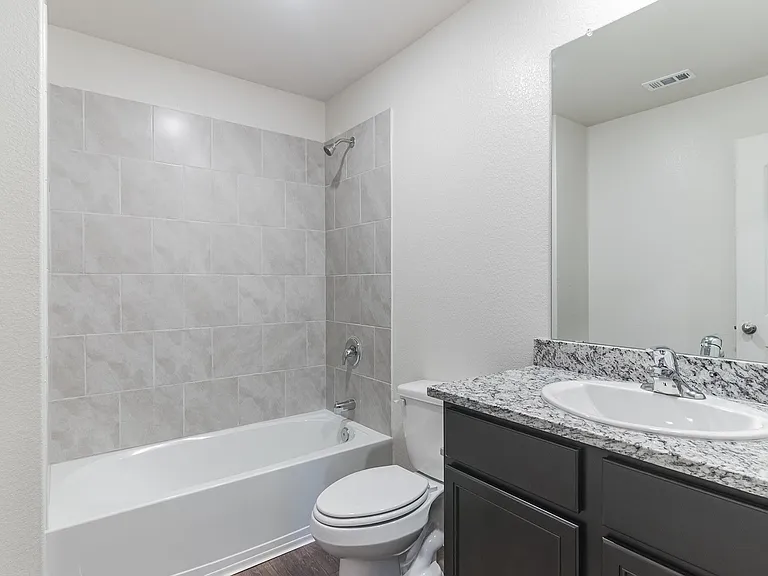 112 Allington Cir — Photo 22