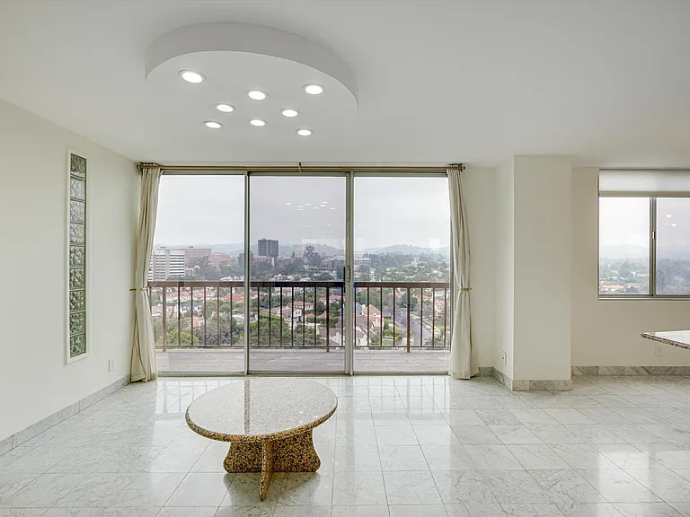10747 Wilshire Blvd #1407 — Photo 8