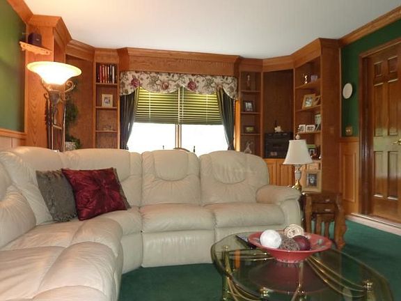Center-Island Kitchen