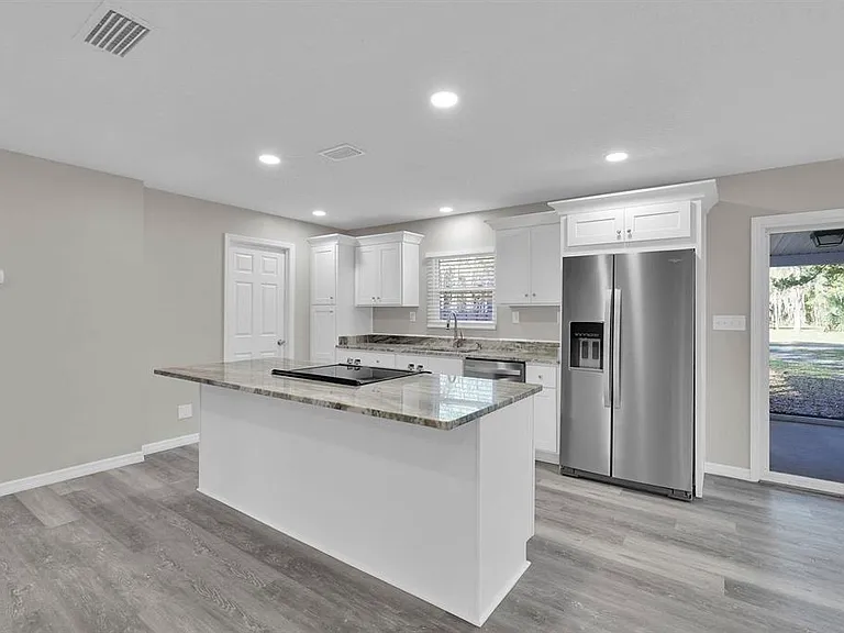 855 S Holmes Blvd — Photo 9