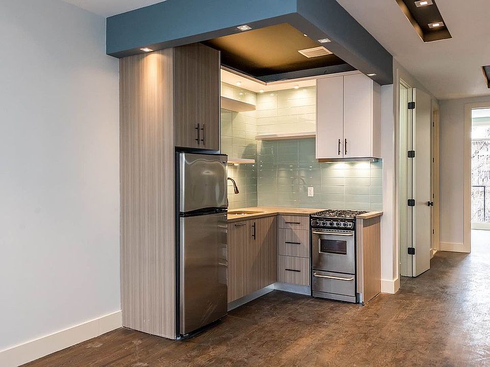 1st image of 860 Macon St #7