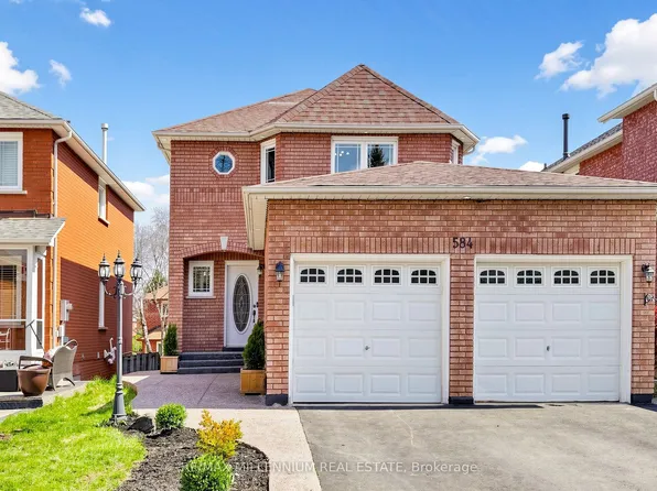 584 Four Winds Way, Mississauga, ON L5R 3M4