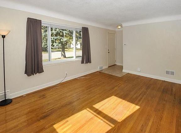 2nd image of 1038 Dayton Ave