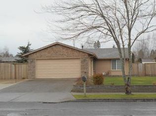 424 SW Birdsdale Dr, Gresham, OR 97080