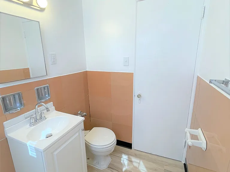 5710 Phillips Ave #A16 — Photo 27