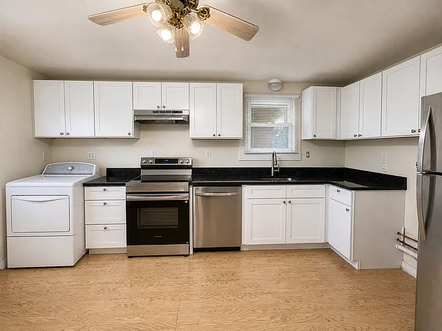 127 Norfolk St #1 — Photo 17