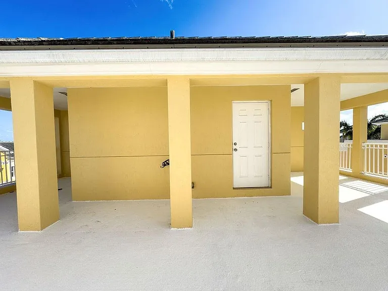 2322 Vintage Dr — Photo 5