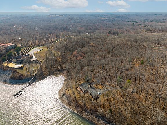 5th image of 412 Keck Ln