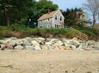 1 High Cliff Ave, Plymouth, MA 02360