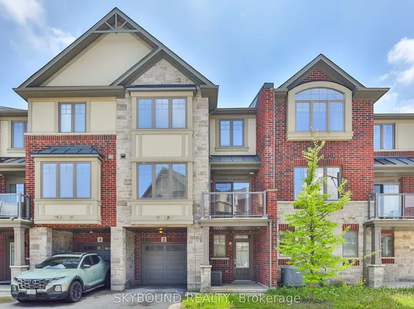 2 Egleston Ln, Hamilton, ON L9G 0G7