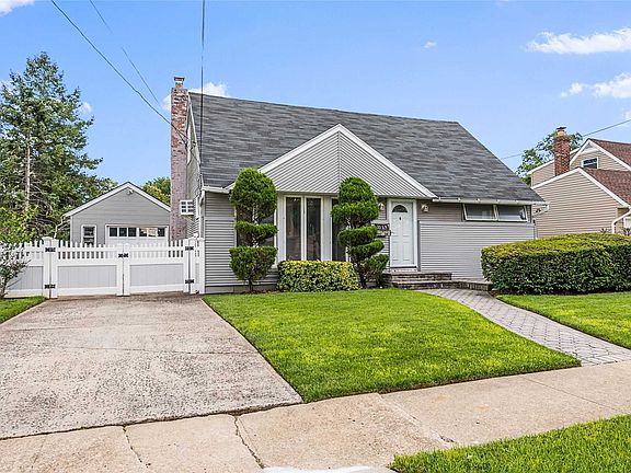 2nd image of 2729 Foxdale Ave