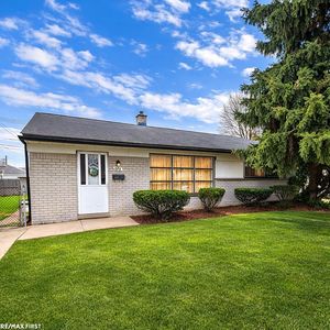 982 E Kalama Ave, Madison Heights, MI, 48071