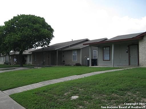 2nd image of 803 W Olmos Dr