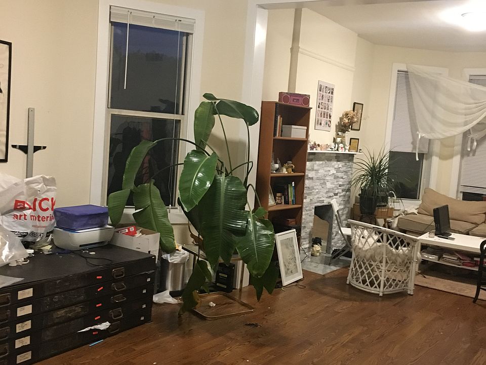 1st image of 1521 N California Ave #15212