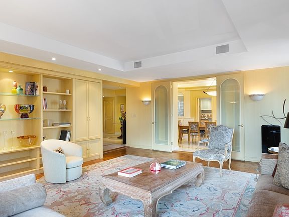 4th image of 176 E 71st St APT 18D