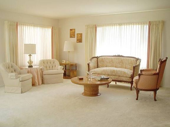 3rd image of 1842 Somerset Ln