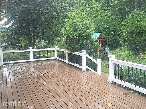 5053LakeCrestCircle13