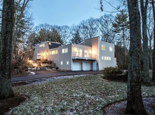 19 Coolidge Rd, Wayland, MA 01778