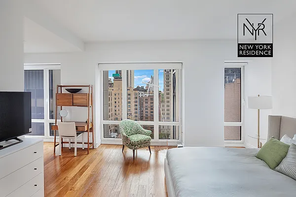 Rented by New York Residence | media 32