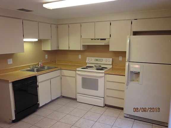 4th image of 12261 Fox Hound Ln