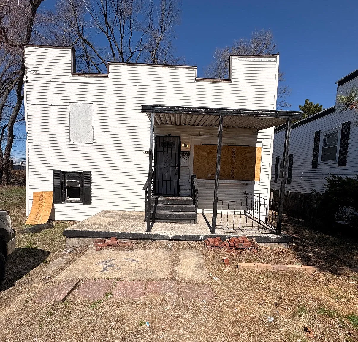 2 bed, 754 sqft, $900 — Photo 1