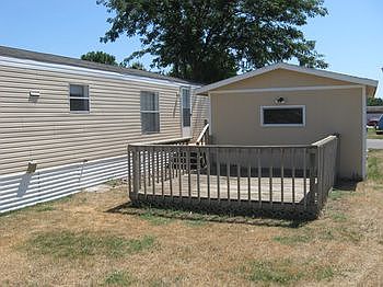 Back of Garage w/ 12 x 14 deck!!