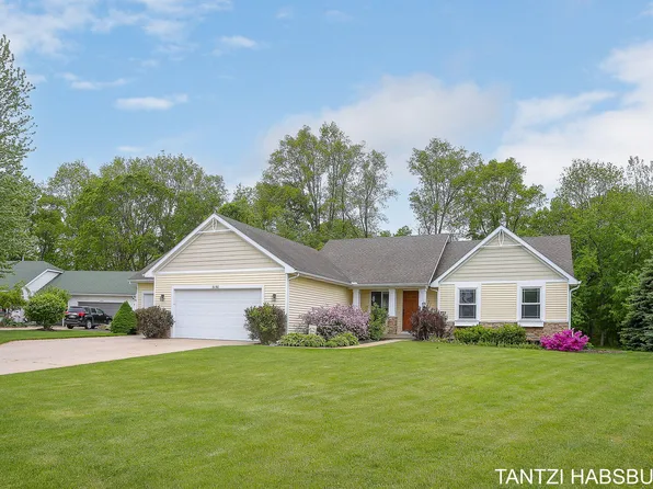 5150 Candlewood Ct, Coopersville, MI 49404