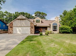 3233 Wildridge Dr NE, Grand Rapids, MI 49525