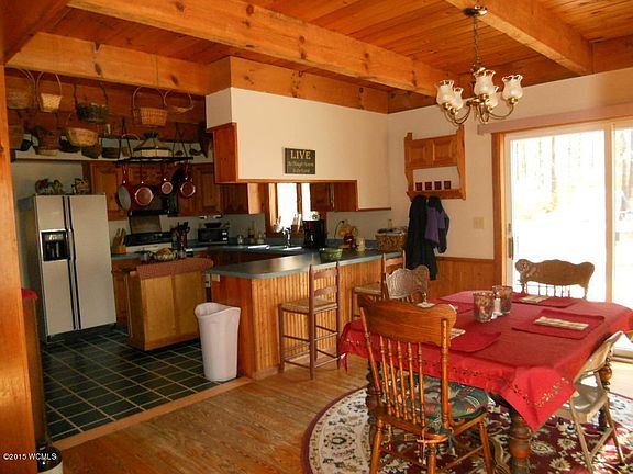 Dining Rm