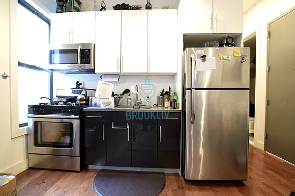 Rented by null | media 14