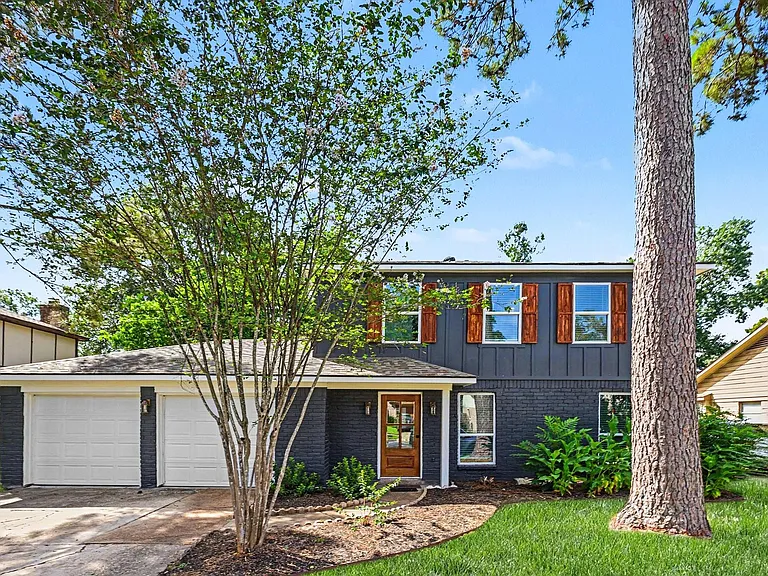 2430 Summer Spring Dr — Photo 2