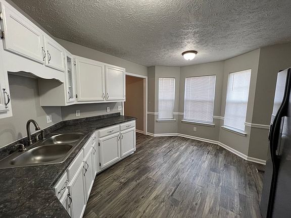 4th image of 3120 Kerrybrook Dr