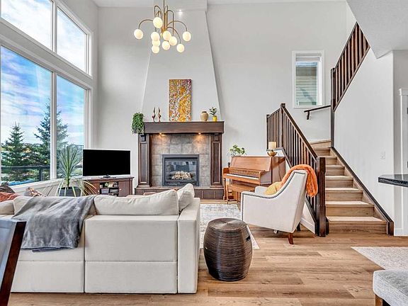 3rd image of 103 S Saint Moritz Ter SW