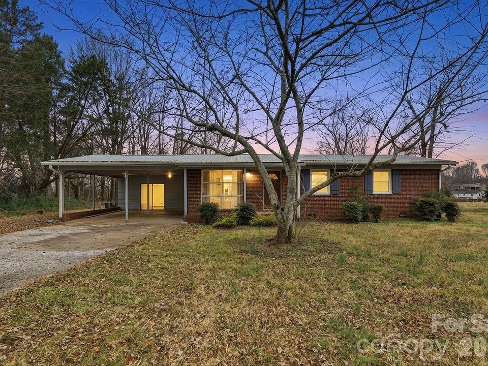 1st image of 103 Roseman Ln