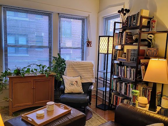 2nd image of 847 W Washington Blvd #C