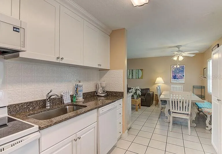6020 Midnight Pass Rd #1 — Photo 5