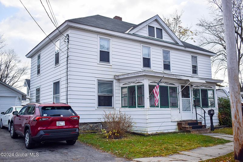 2nd image of 35 Pearl Street