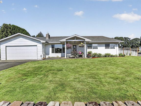 2nd image of 51929 SE Woodmere Ct