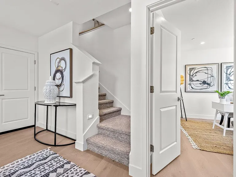 16301 Hamsher Ct — Photo 4