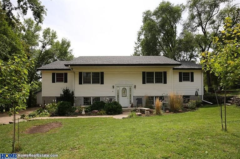 1st image of 320 Pine St