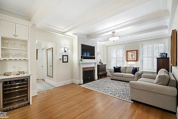 1st image of 4 E 88th St #4C
