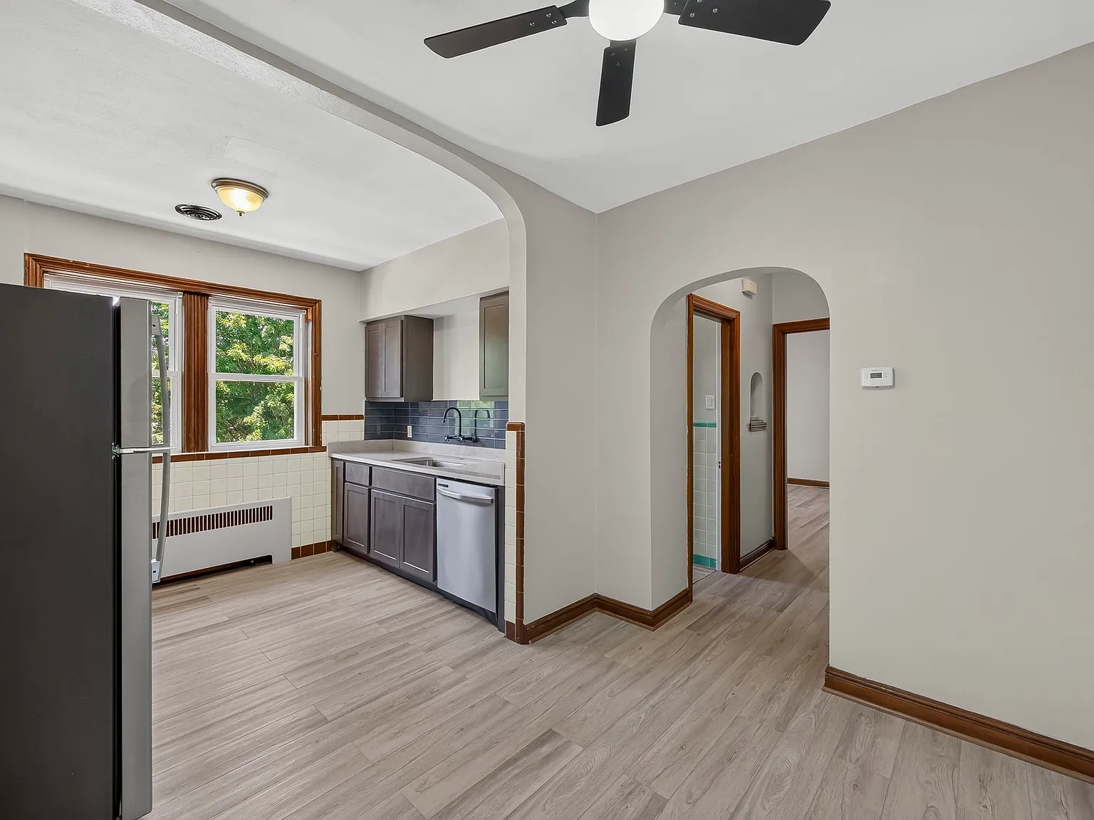 1 bed, 936 sqft, $1,225 — Photo 3