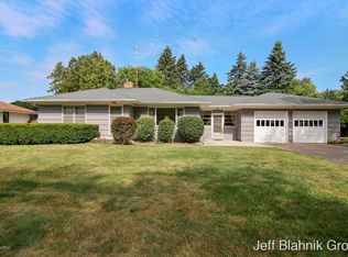 751 Shawmut Blvd NW, Grand Rapids, MI 49504