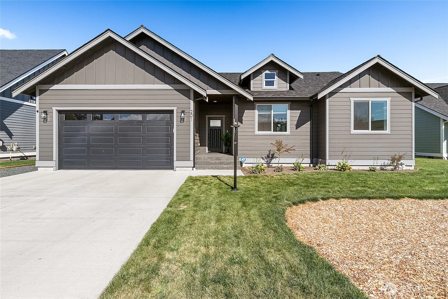 201 Brentwood Drive photo 1