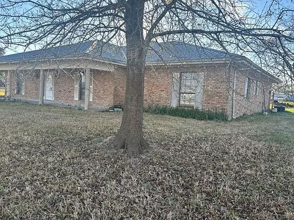 2nd image of 501 Breaux Rd