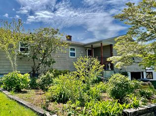 32 Seaspray Way, Little Compton, RI 02837