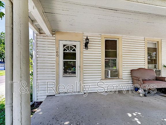 4th image of 100 N Muessing St