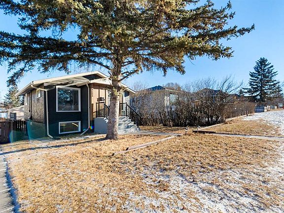 2nd image of 4608 SW 70th St NW