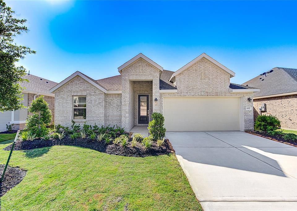 1st image of 31527 Vineyard Creek Dr