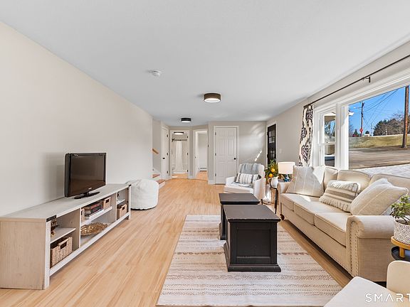 5th image of 79 Steep Road